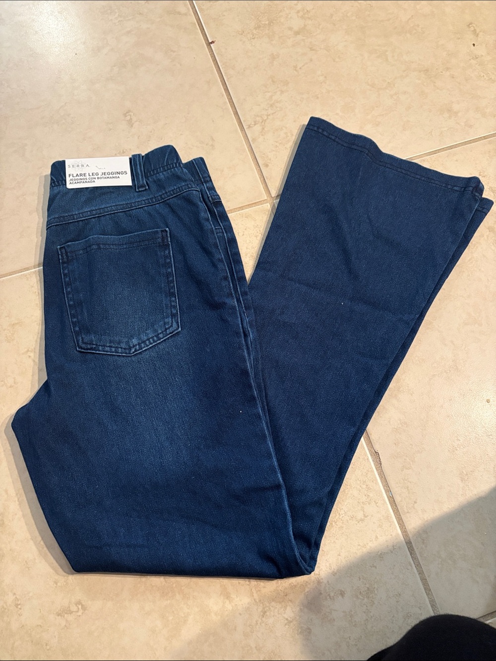 Serra Women's Flare Legging-Jeans in Dark Blue
